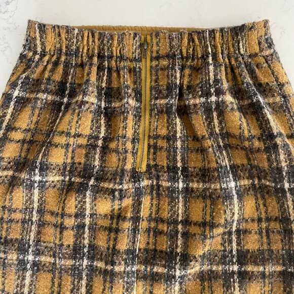 W Closet Plaid 100% Polyester Lined Mini Skirt w Fringe Detail Gold Blk Sz XS/S - Picture 9 of 14